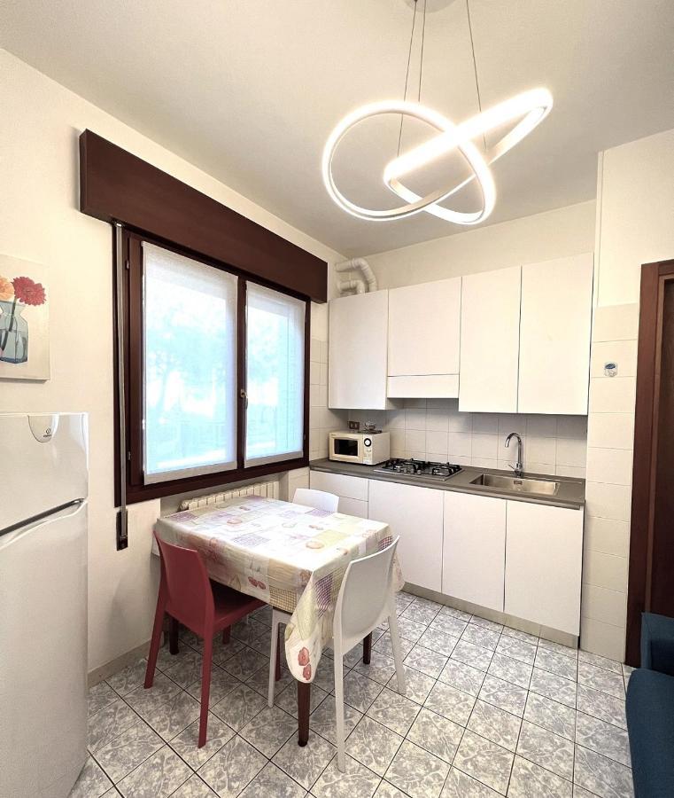 Zzznon Attivo Ex Dl5 E Dl6 Apartment Lido di Jesolo Bagian luar foto