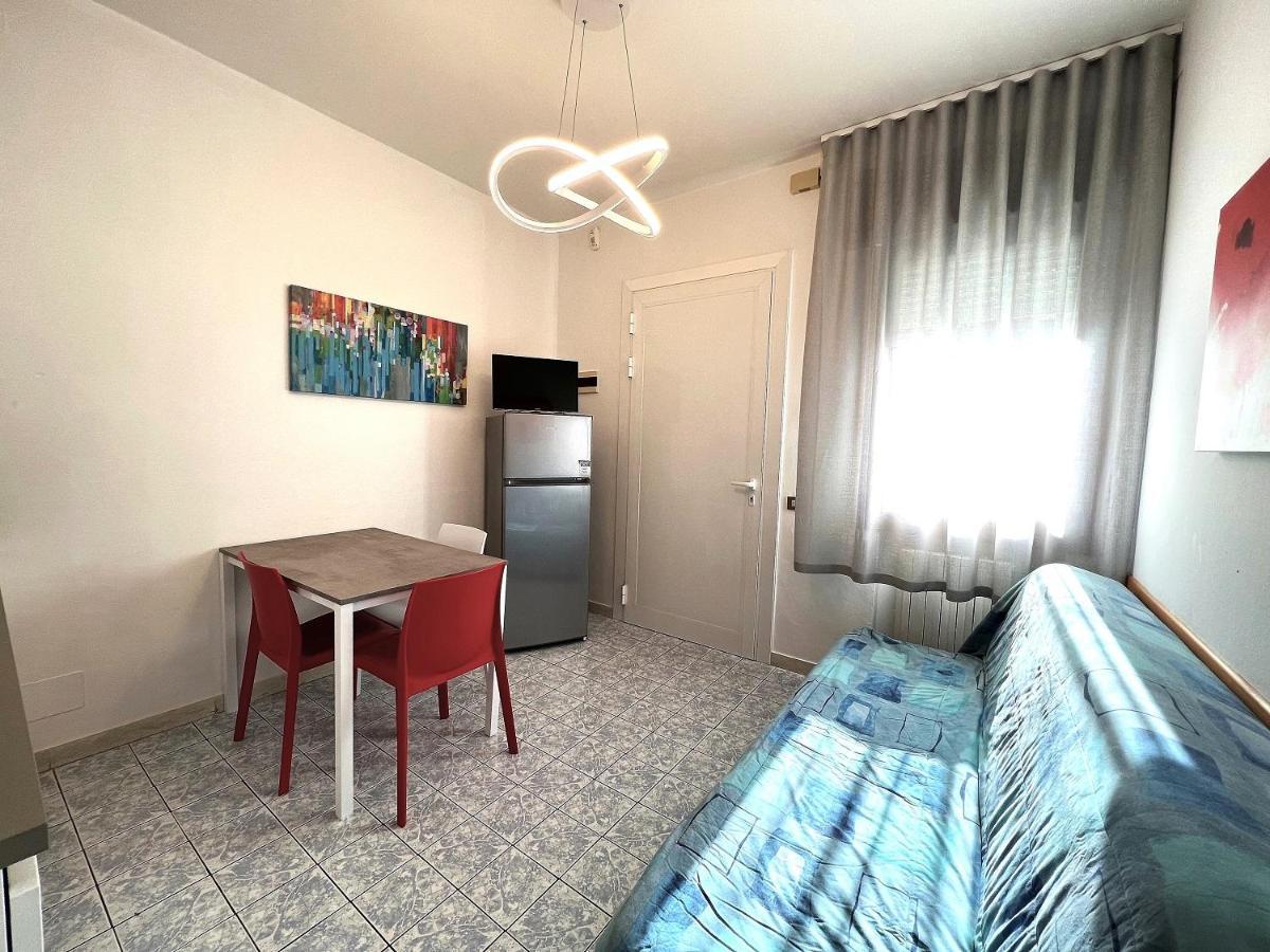 Zzznon Attivo Ex Dl5 E Dl6 Apartment Lido di Jesolo Bagian luar foto